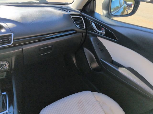 Used 2015 MAZDA MAZDA3 i Touring image 16