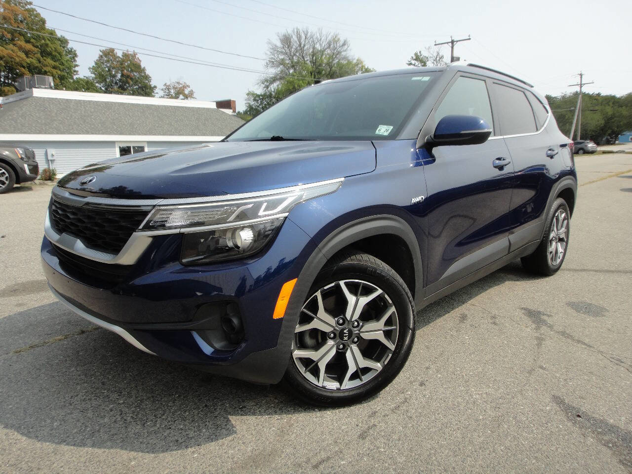 Used 2021 Kia Seltos EX image 1