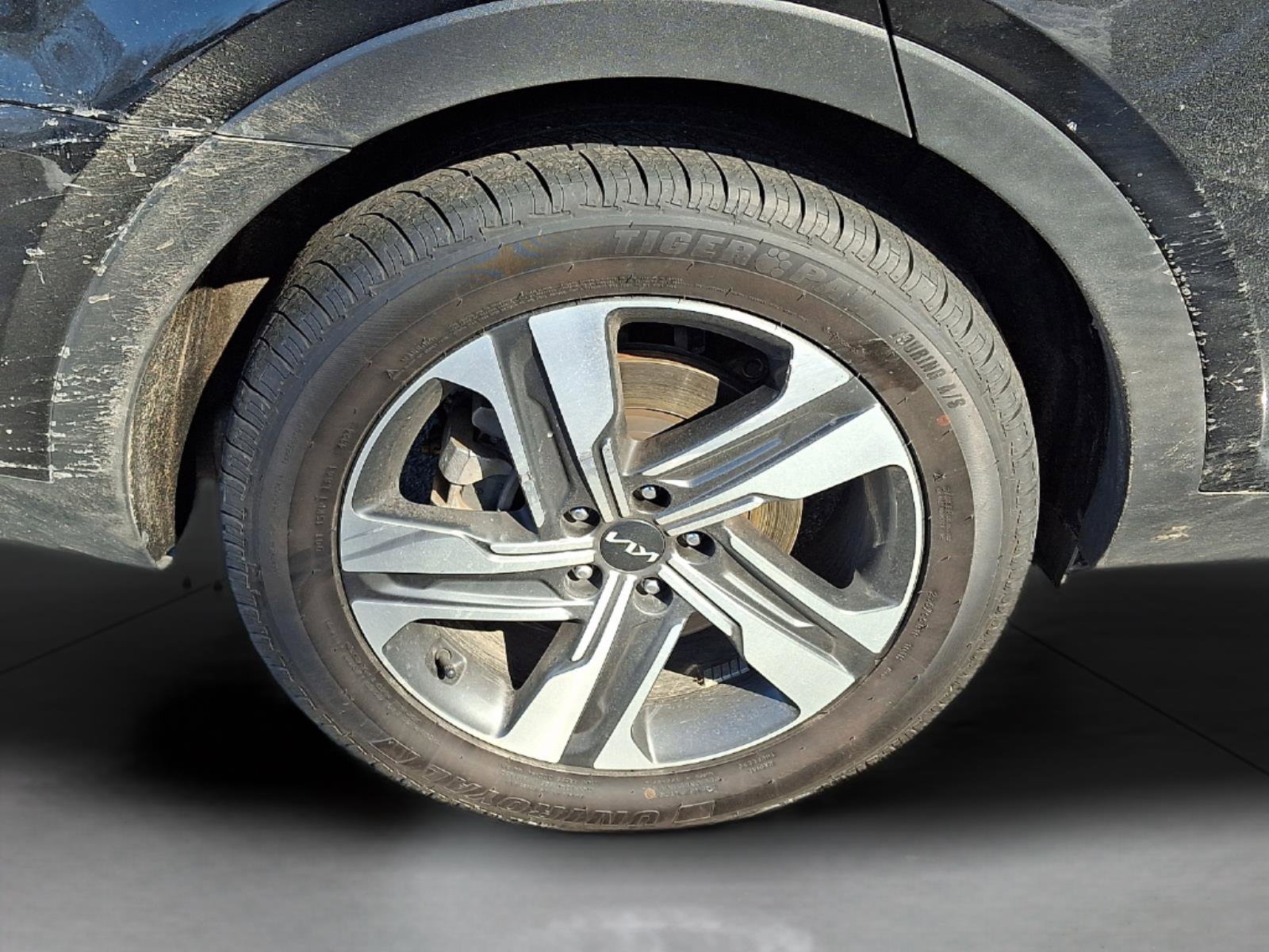 Used 2023 Kia Sorento EX image 10