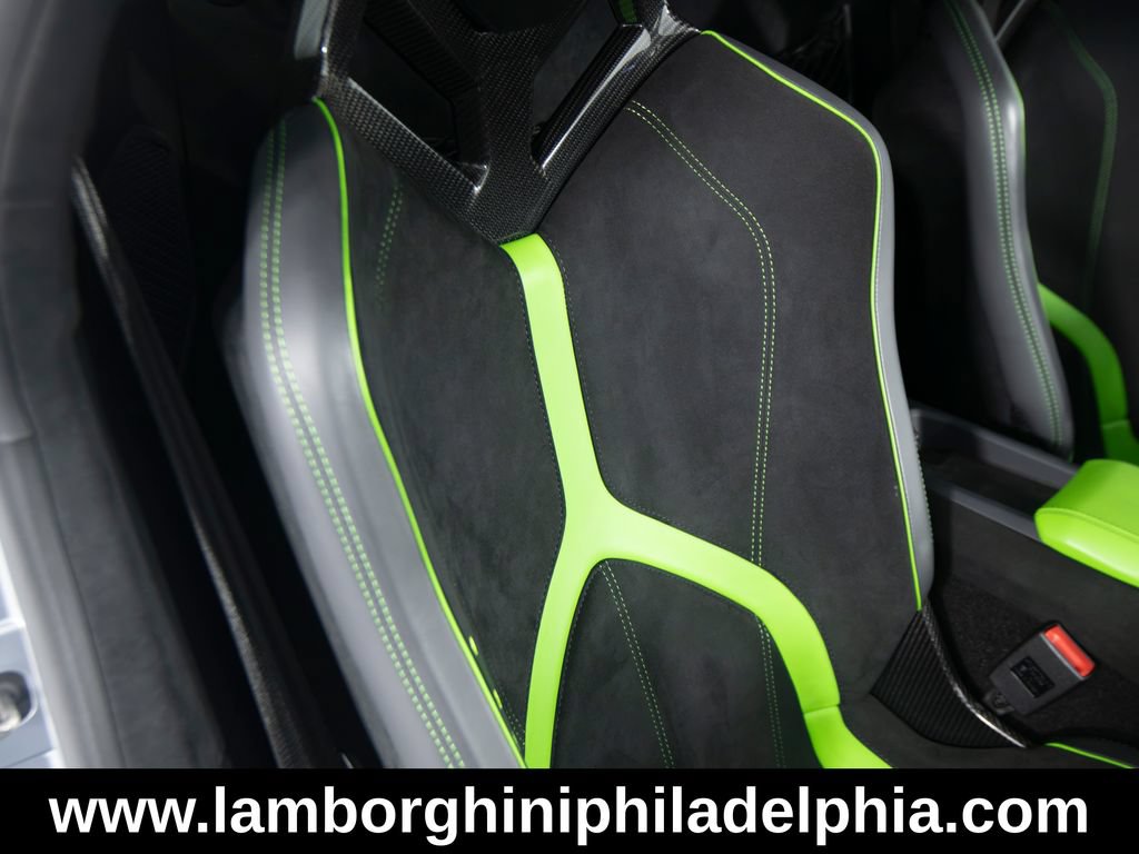 Used 2023 Lamborghini Huracan STO RWD image 34