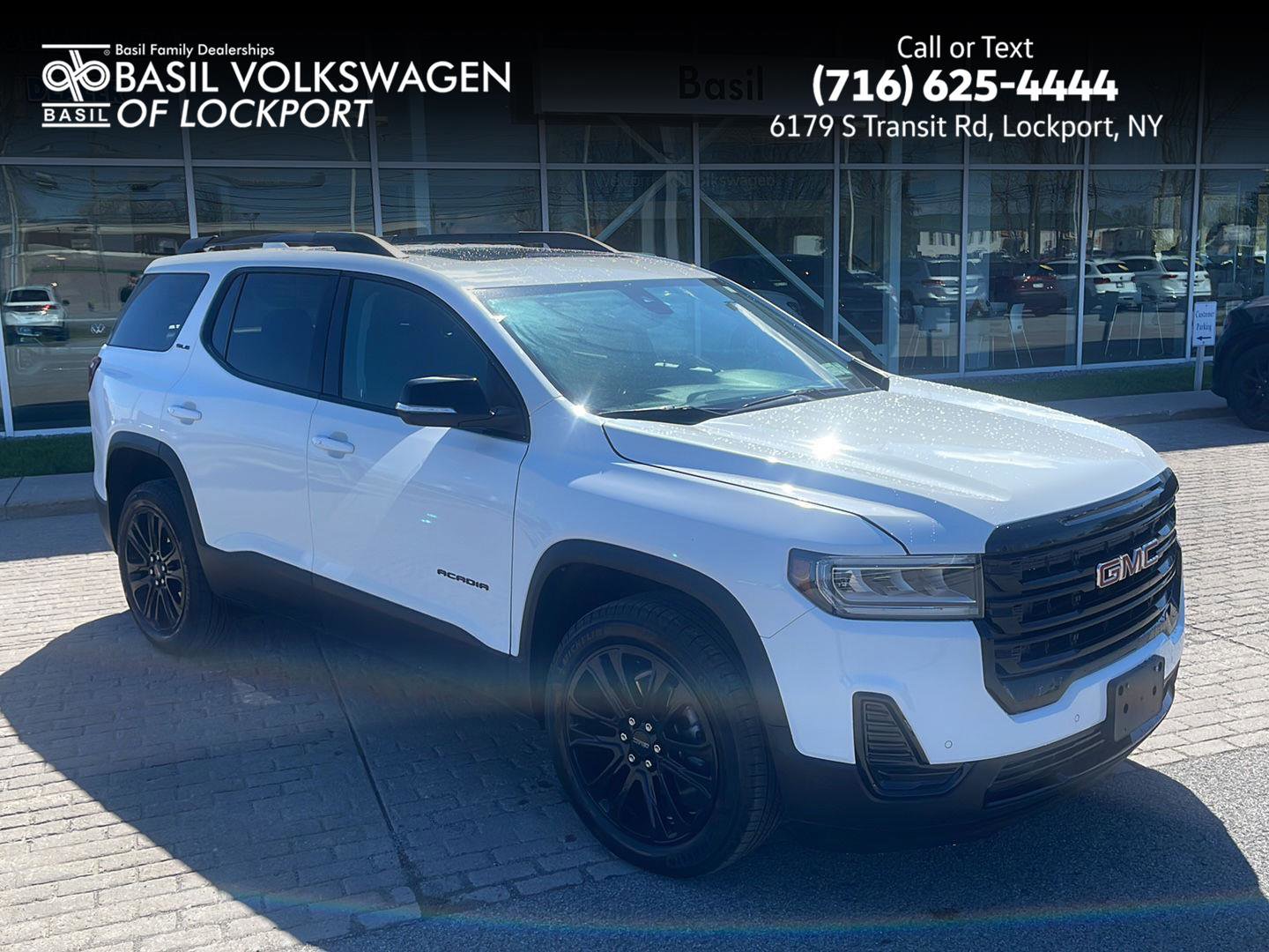 Used 2023 GMC Acadia SLE w/ Driver Convenience Package AWD/4WD image 1