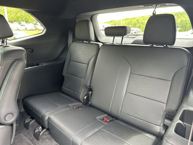 Used 2025 Buick Enclave Sport Touring AWD/4WD image 26