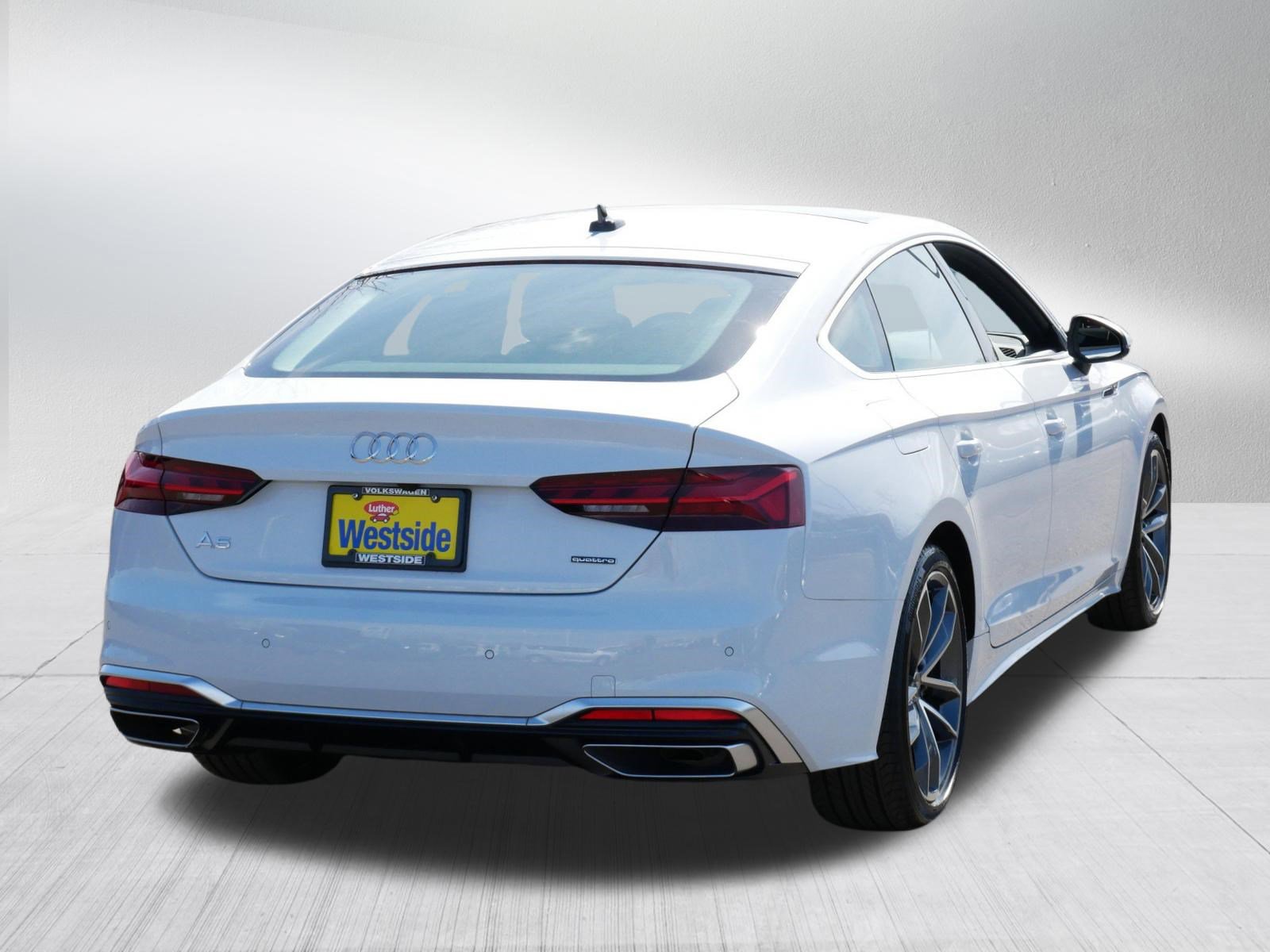 Used 2024 Audi A5 2.0T Premium Plus w/ Premium Plus AWD/4WD image 6
