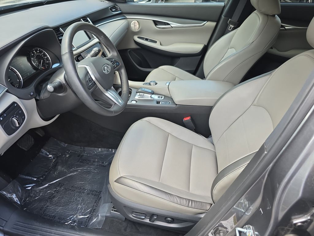 Used 2025 INFINITI QX50 Luxe w/ Accent Package AWD/4WD image 7