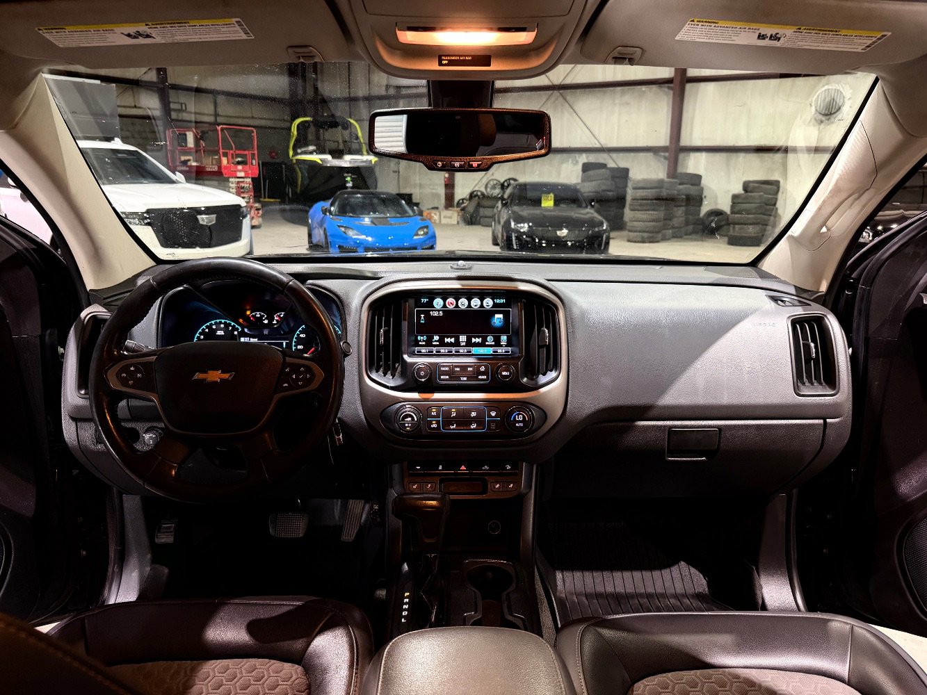 Used 2018 Chevrolet Colorado Z71 AWD/4WD image 28