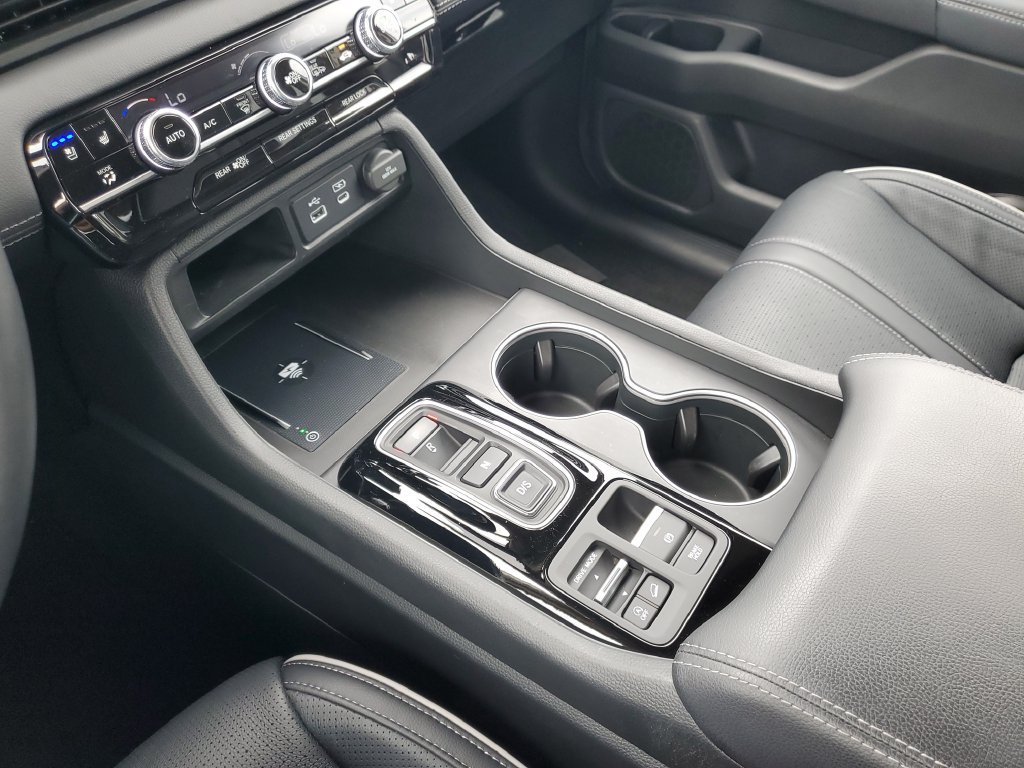 Certified 2024 Honda Pilot Elite image 34