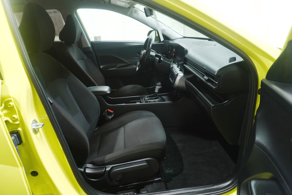 Used 2024 Hyundai Kona SEL image 11