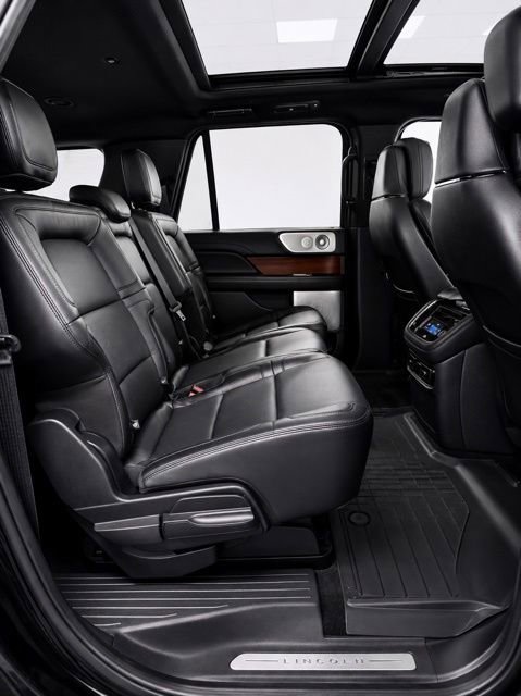 Used 2022 Lincoln Navigator L Reserve AWD/4WD image 18