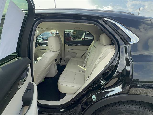 Used 2023 Buick Envision Essence AWD/4WD image 21