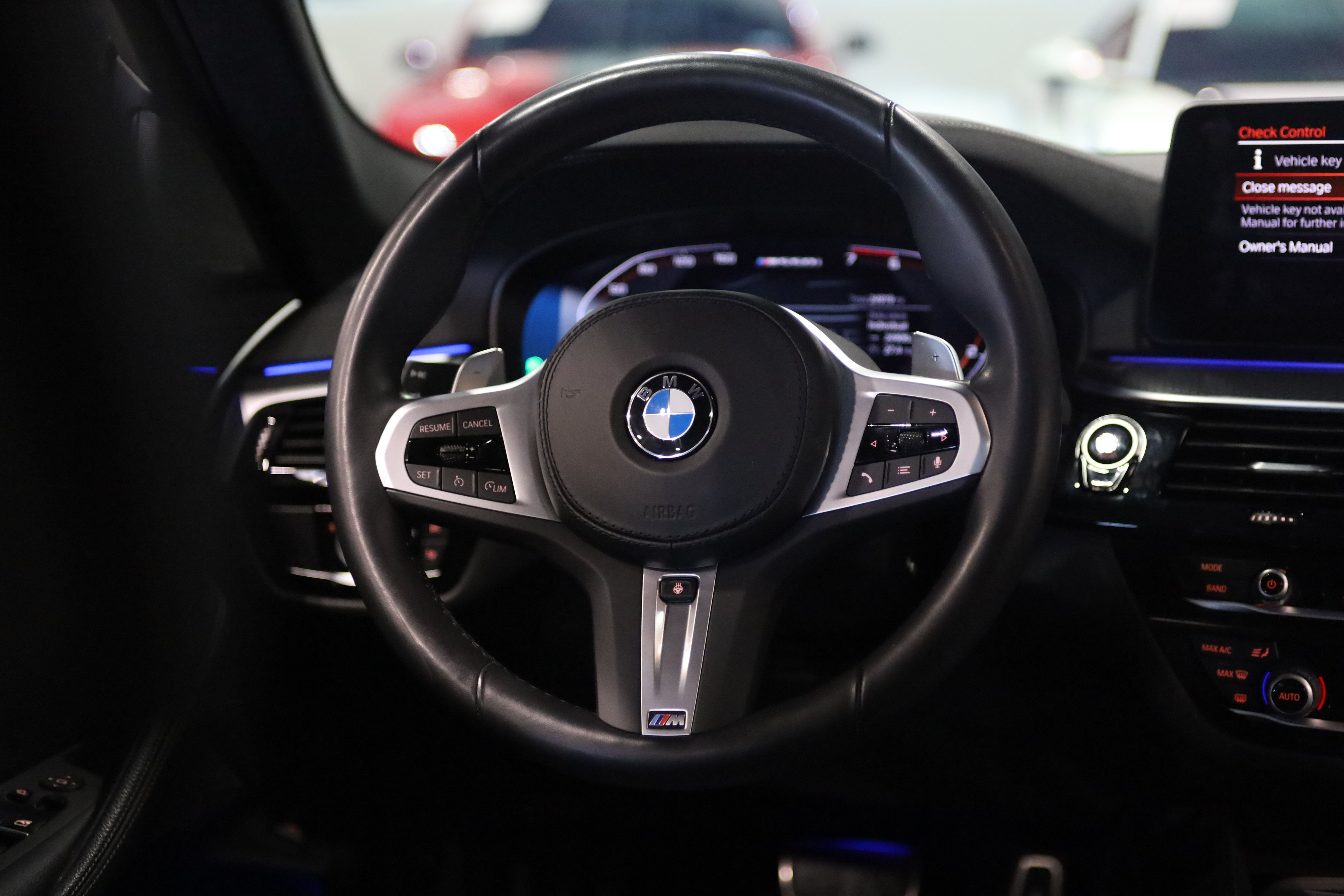 Used 2022 BMW M550i xDrive w/ Premium Package AWD/4WD image 27