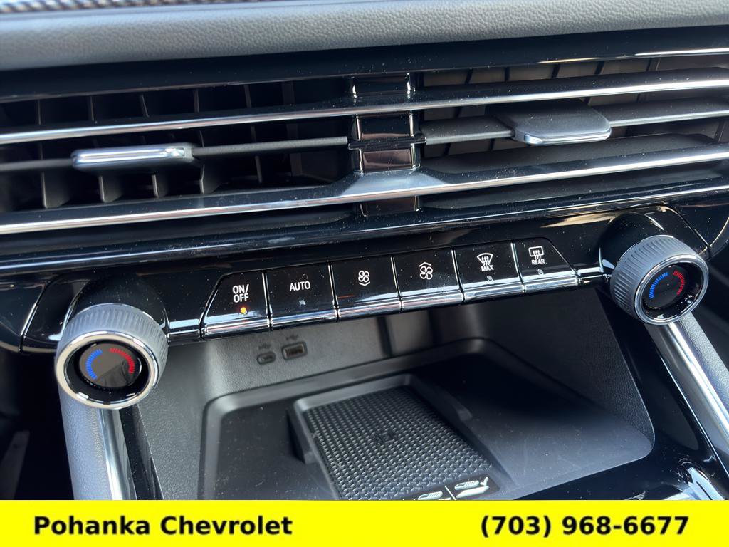 New 2026 Chevrolet Traverse High Country w/ LPO, Floor Liner Package AWD/4WD image 17