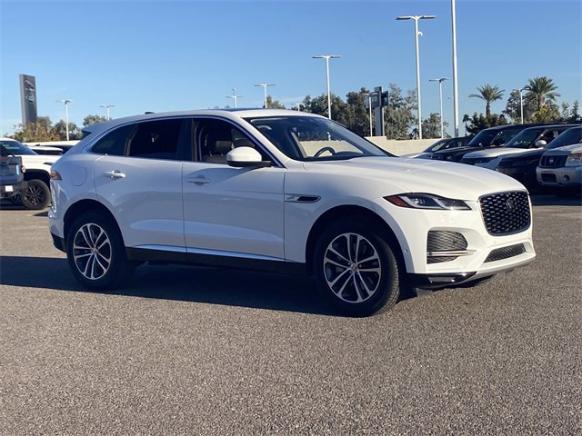 Used 2021 Jaguar F-PACE image 4