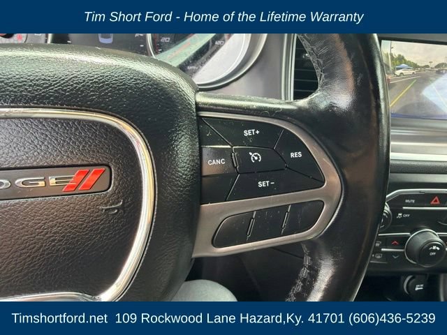 Used 2020 Dodge Charger SXT w/ Leather Interior Group RWD image 19