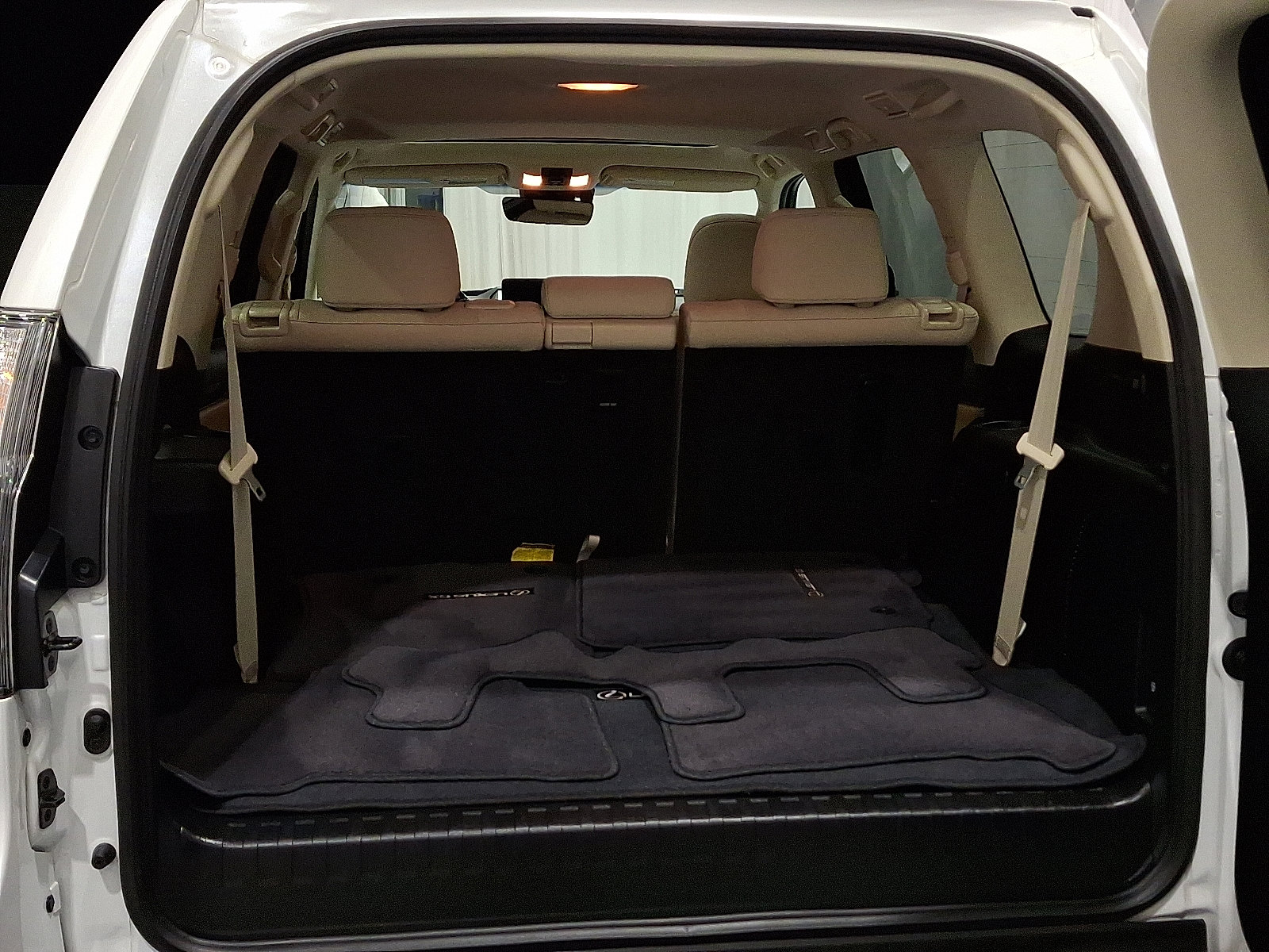 Used 2023 Lexus GX 460 Premium image 29