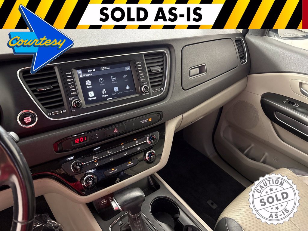 Used 2017 Kia Sedona LX w/ LX Essentials Premium Package FWD image 32