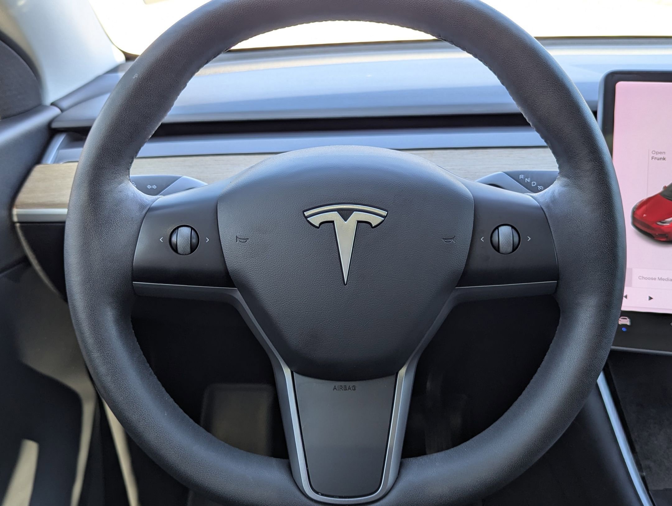 Used 2021 Tesla Model Y Long Range image 18