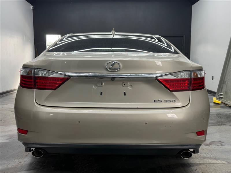 Used 2015 Lexus ES 350 w/ Premium Package FWD image 5