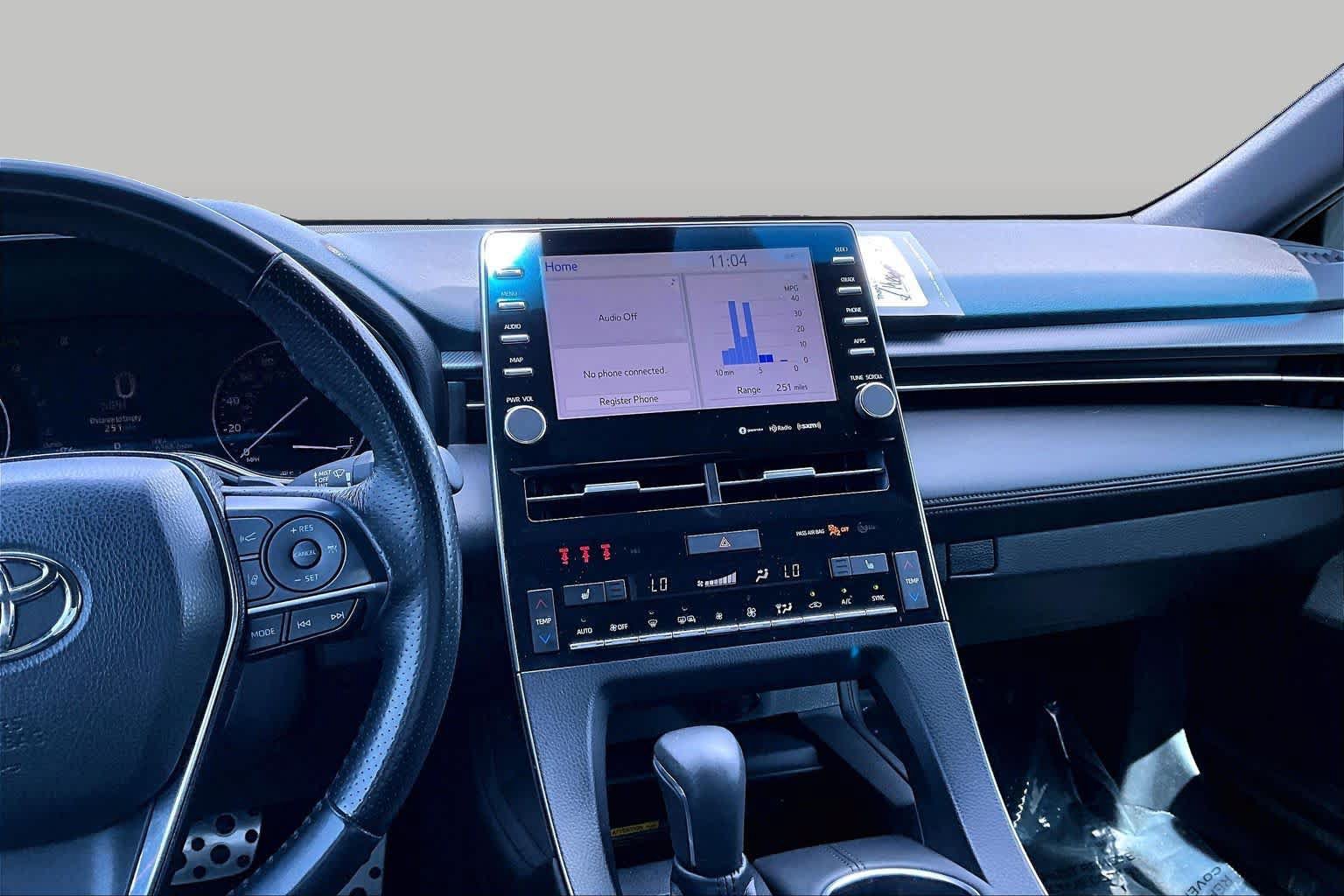 Used 2019 Toyota Avalon XSE FWD image 6