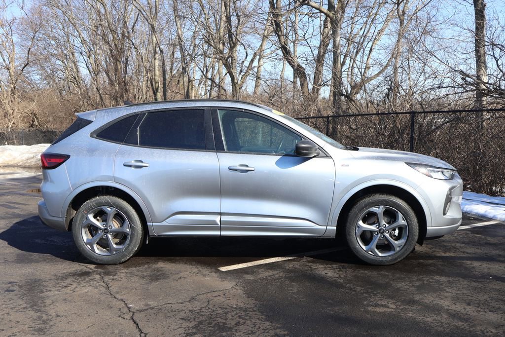 Used 2024 Ford Escape ST-Line image 9