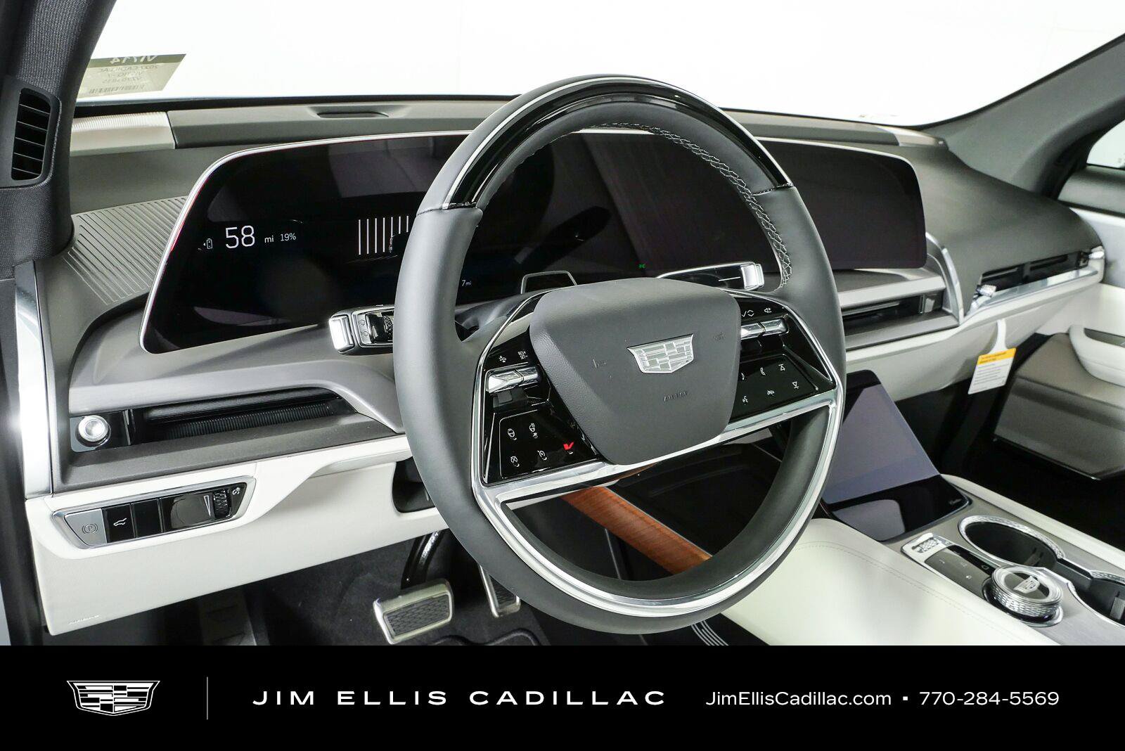 New 2027 Cadillac Vistiq Luxury AWD/4WD image 4