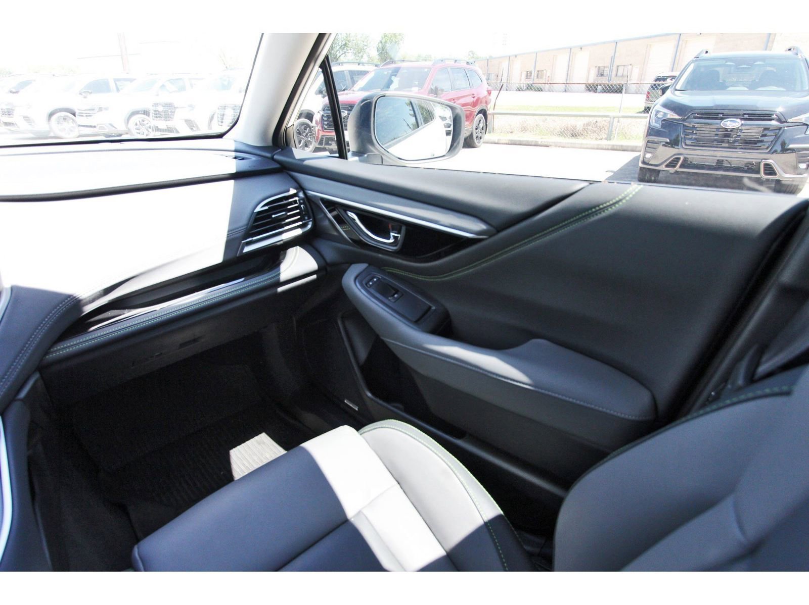 Certified 2025 Subaru Outback Onyx Edition image 10