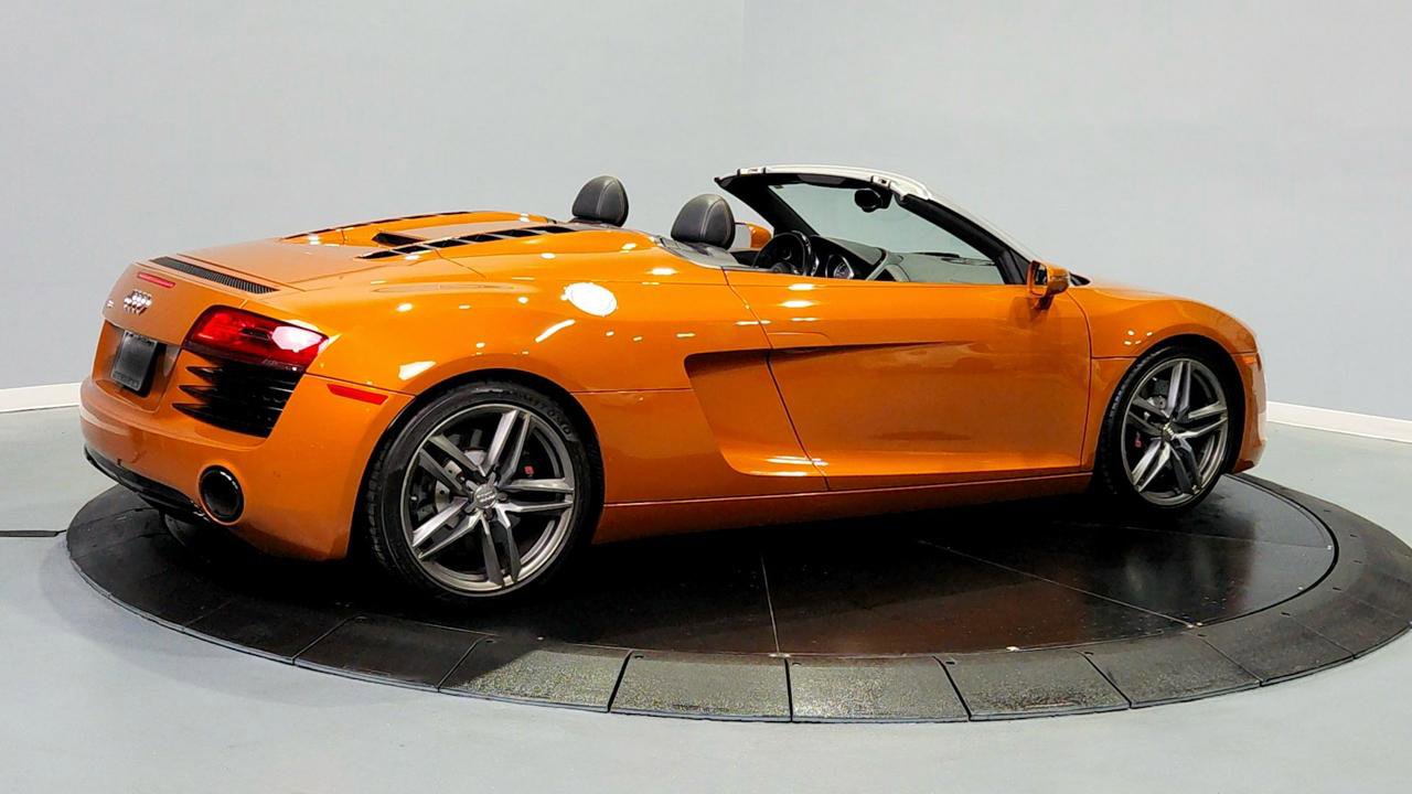 Used 2015 Audi R8 V8 w/ Full Leather Package image 5