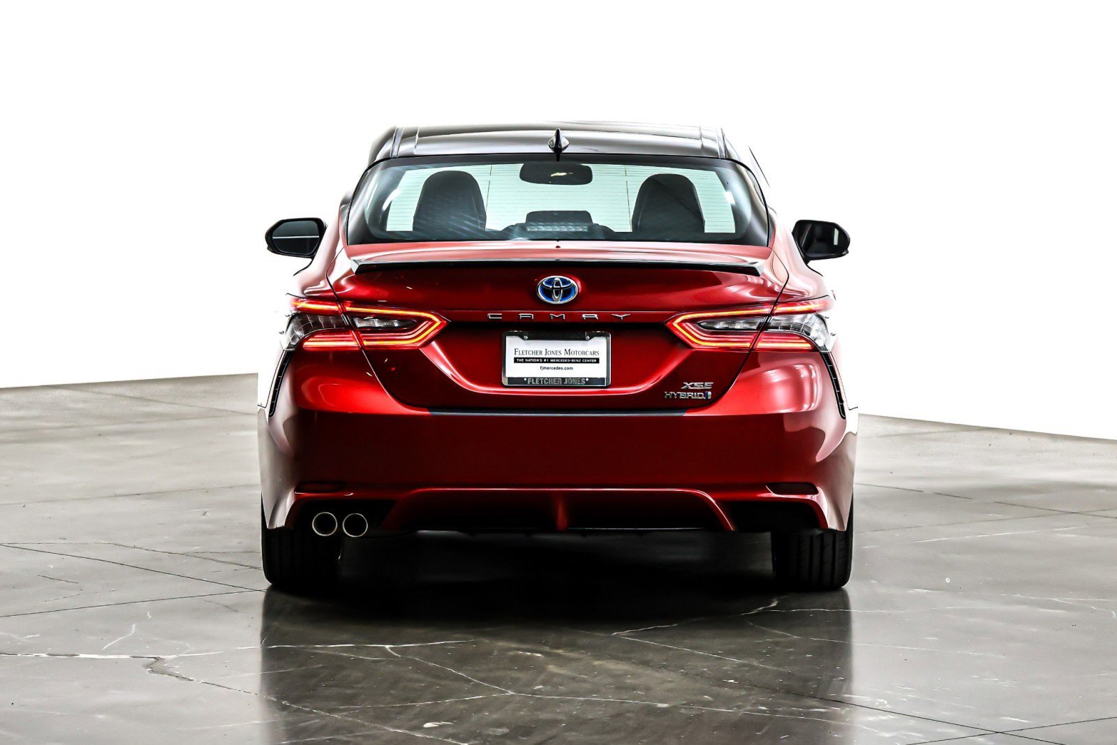 Used 2021 Toyota Camry XSE image 4