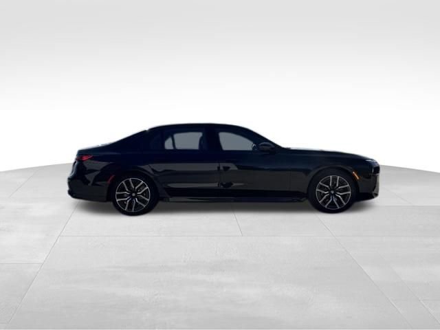 New 2026 BMW 760i xDrive w/ Premium Package image 7