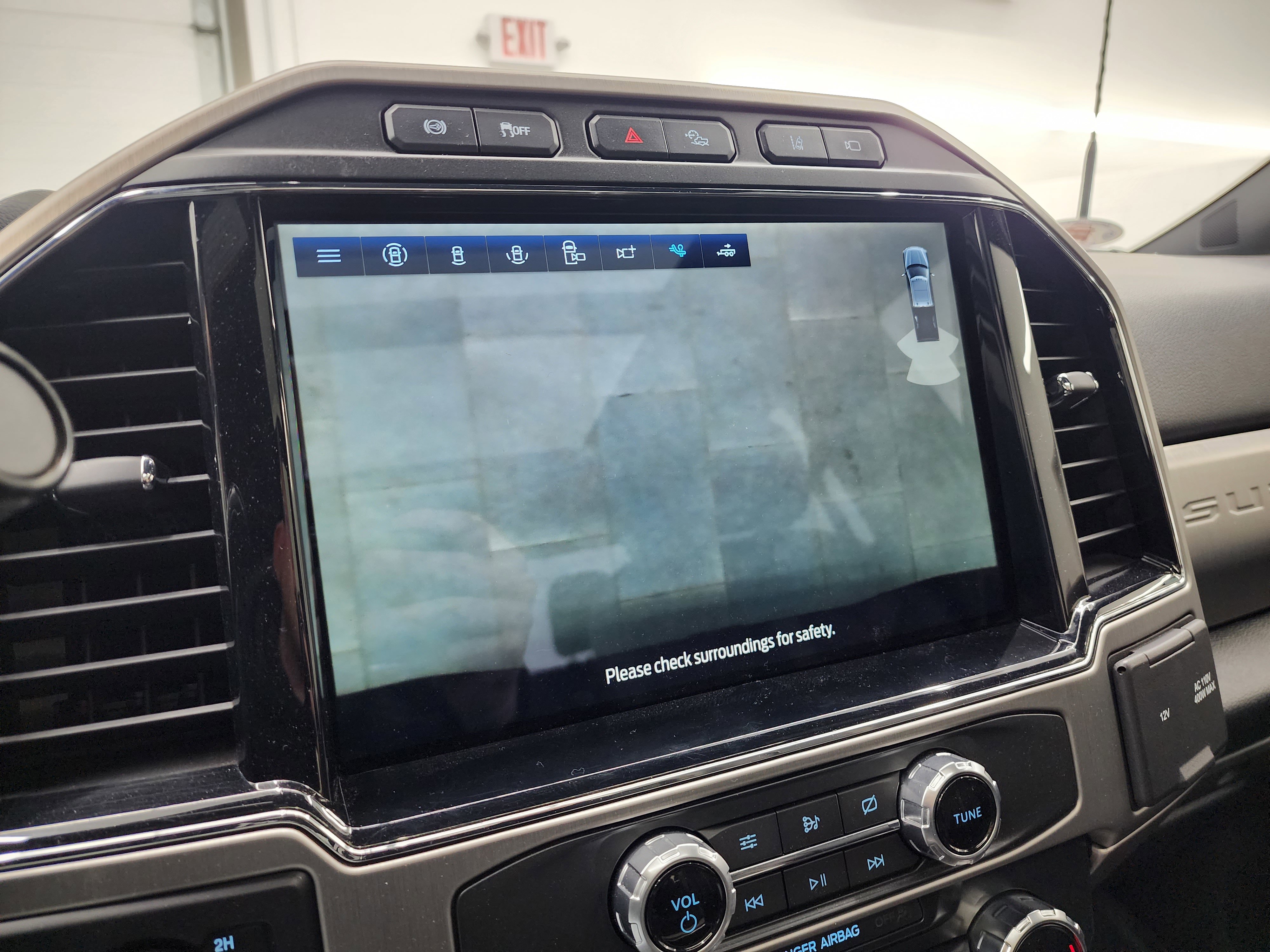 Used 2022 Ford F250 Platinum w/ Tremor Off-Road Package image 20