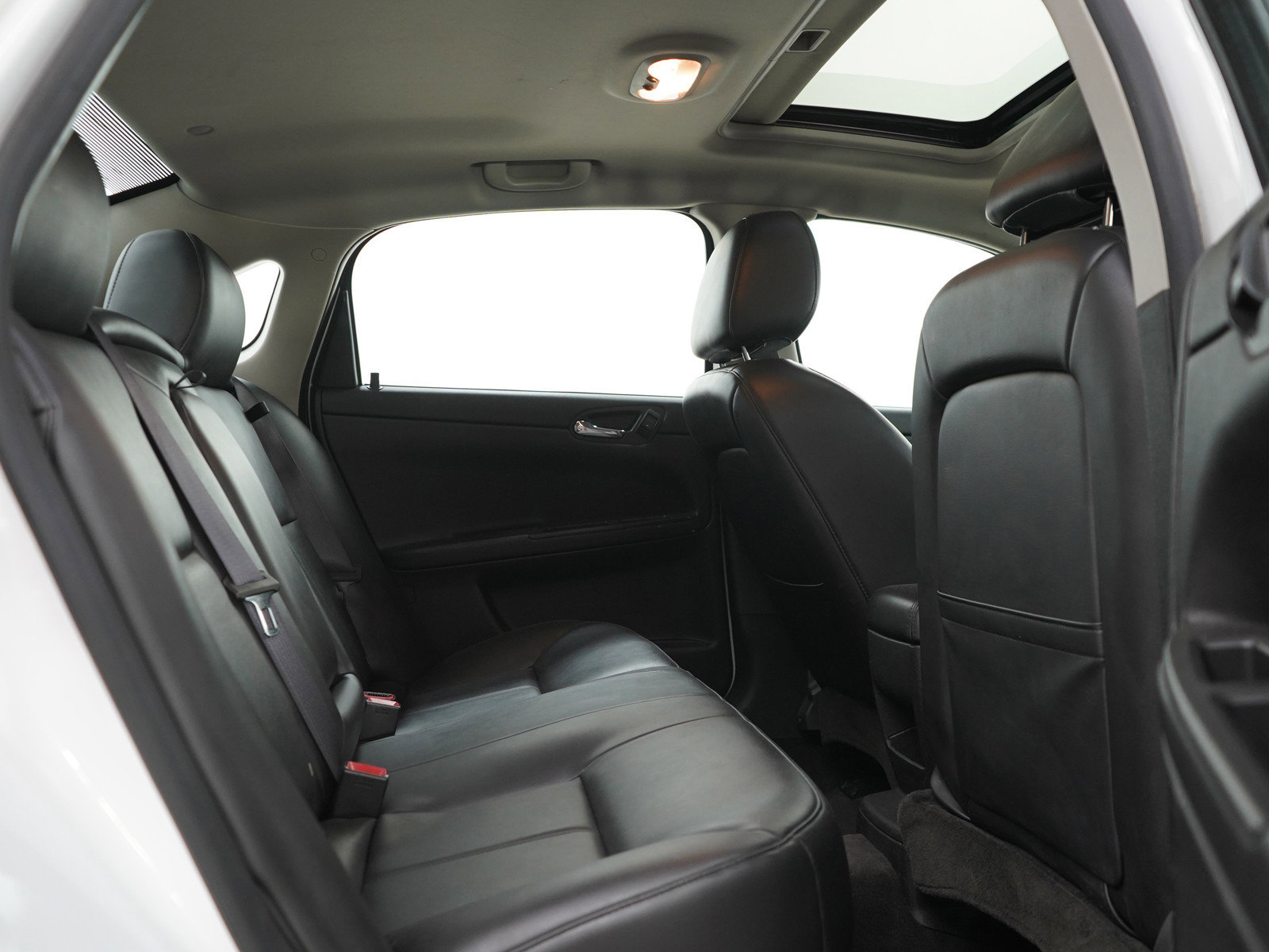 Used 2014 Chevrolet Impala LTZ image 12