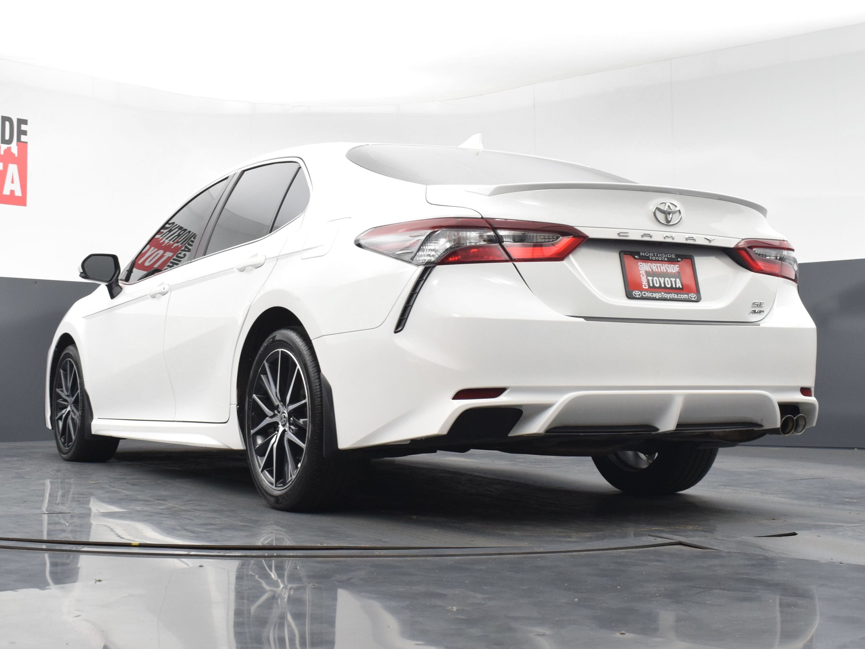 Used 2024 Toyota Camry SE w/ Cold Weather Package AWD/4WD image 28