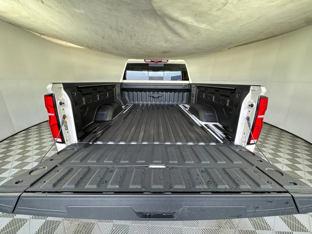 New 2026 Chevrolet Silverado 2500 ZR2 w/ LPO, Dark Essentials Package AWD/4WD image 30