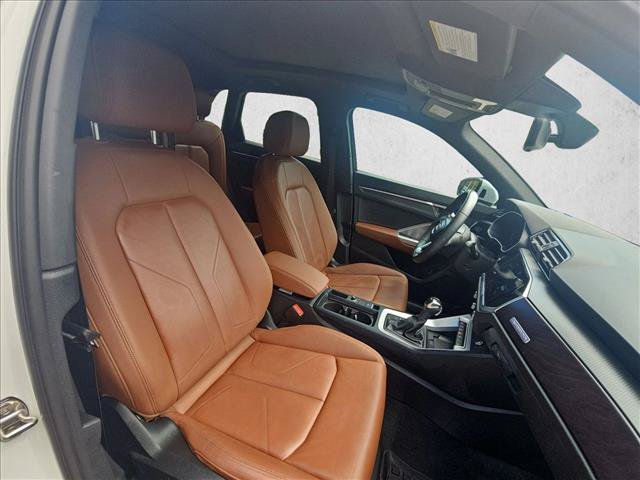 Used 2024 Audi Q3 2.0T Premium Plus w/ Premium Plus Package AWD/4WD image 19