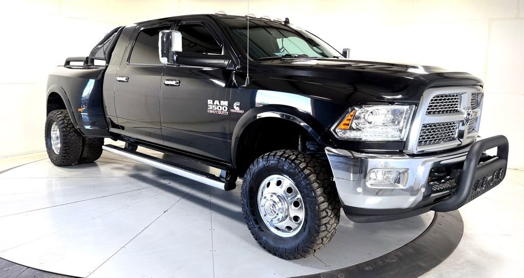 Used 2018 RAM 3500 Laramie AWD/4WD image 1