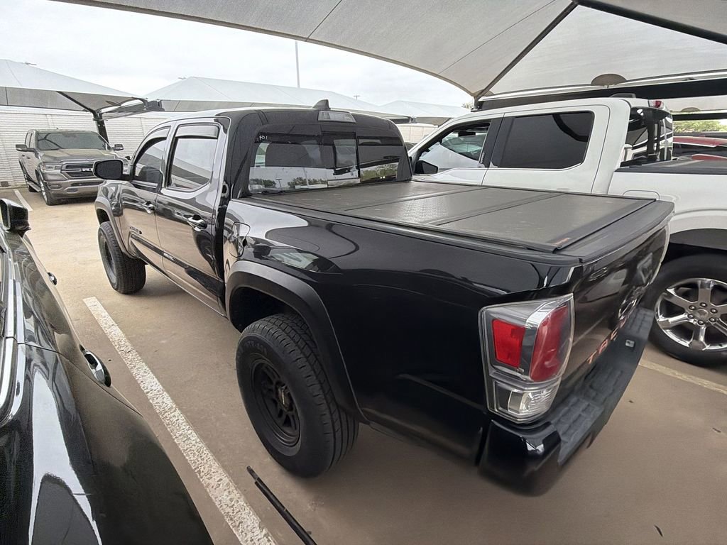 Used 2020 Toyota Tacoma TRD Off-Road image 3
