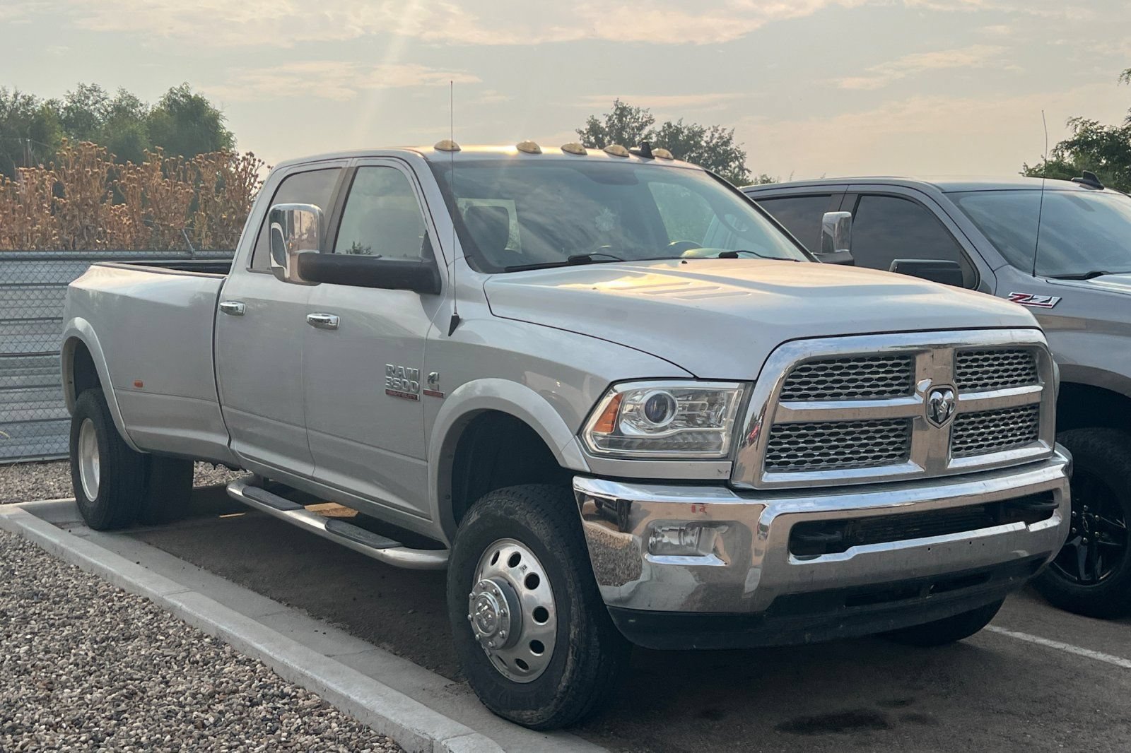 Used 2014 RAM 3500 Laramie w/ Cold Weather Group AWD/4WD image 2