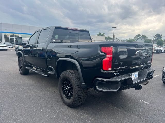 Used 2024 Chevrolet Silverado 2500 ZR2 w/ Technology Package AWD/4WD image 5