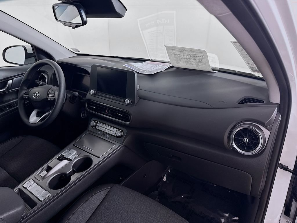 Used 2023 Hyundai Kona SE w/ Cargo Package FWD image 35