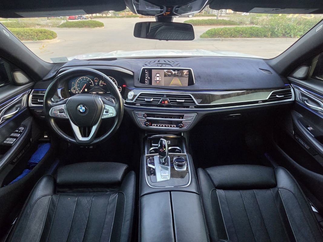 Used 2016 BMW 750i xDrive AWD/4WD image 8