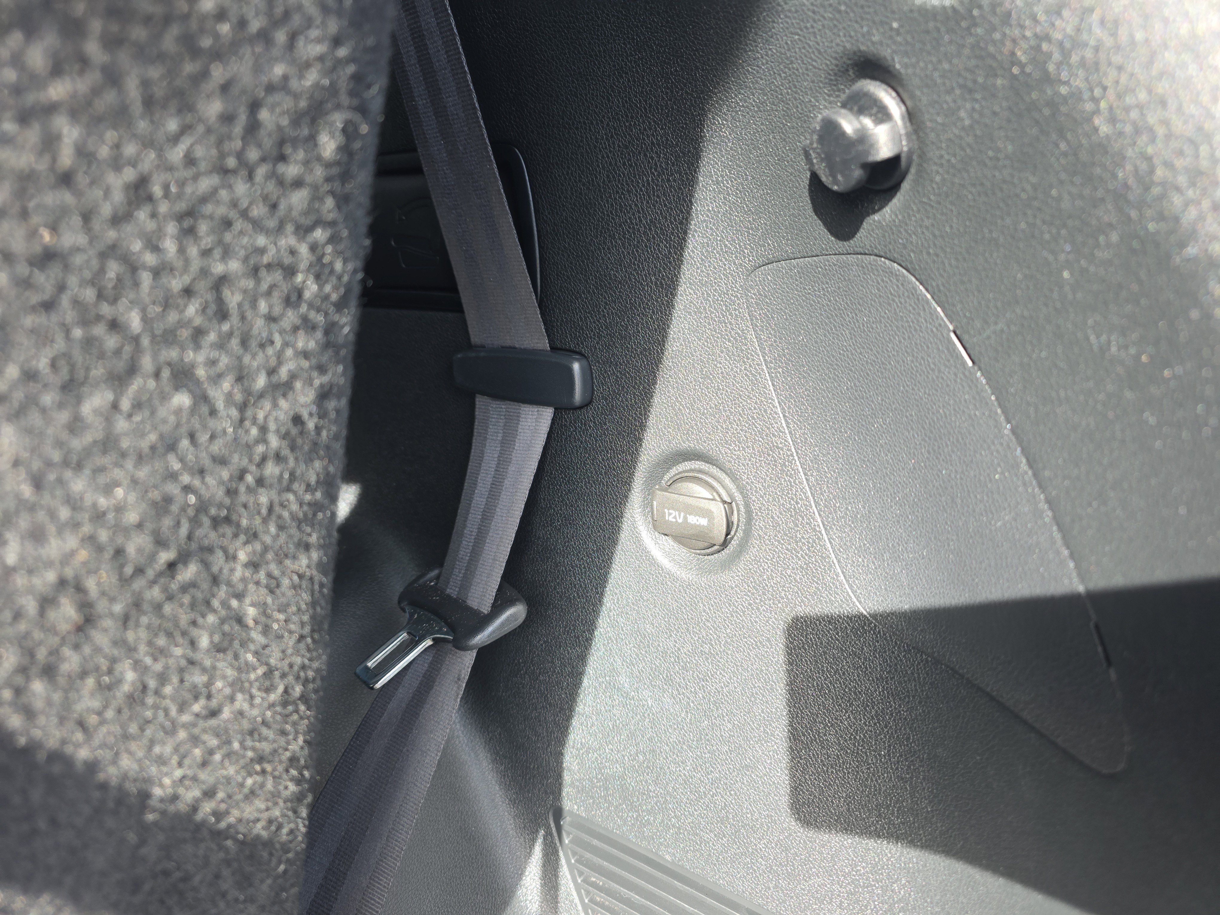 Used 2019 Kia Sorento LX image 18