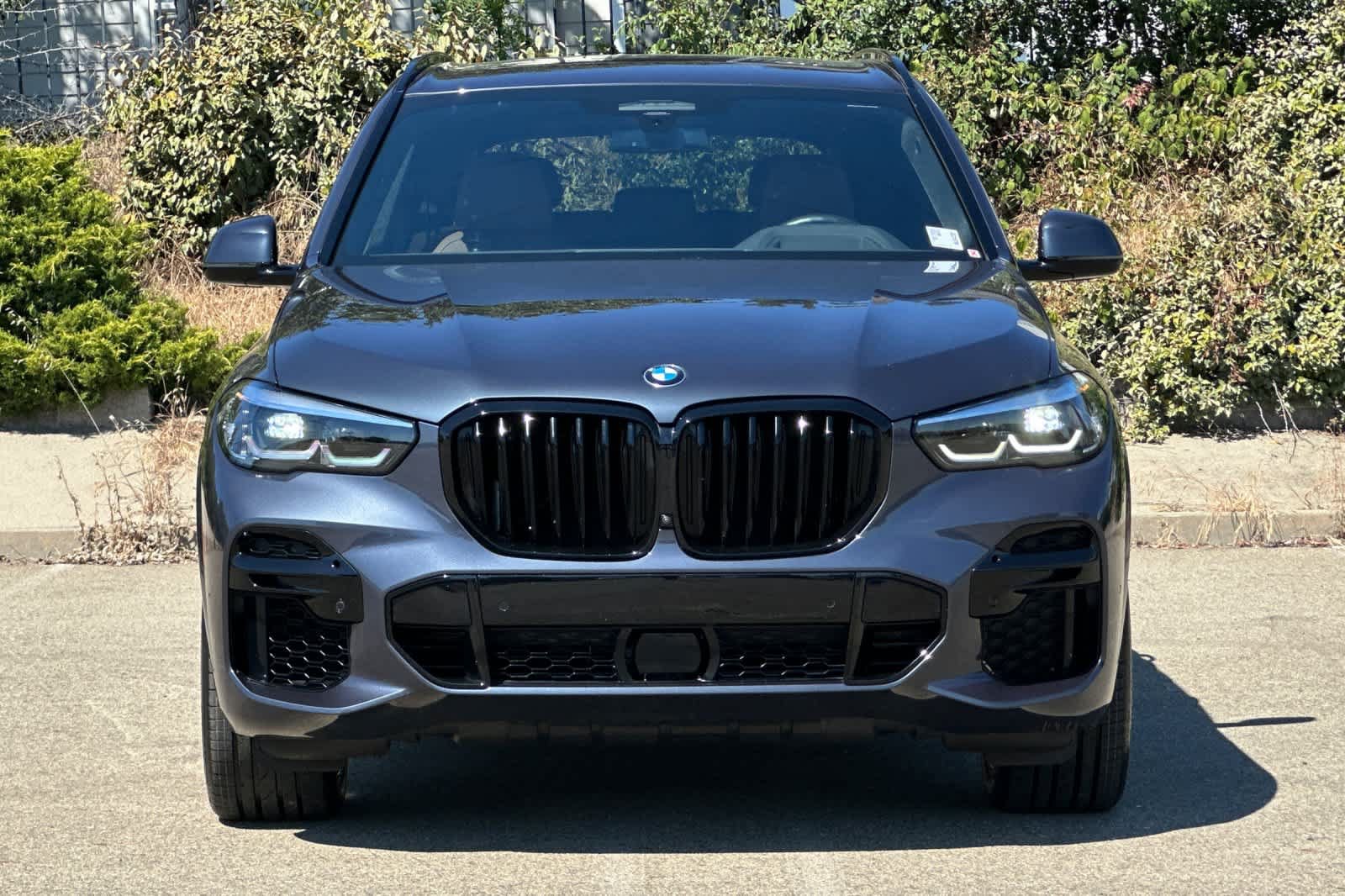 Used 2022 BMW X5 M50i AWD/4WD image 10