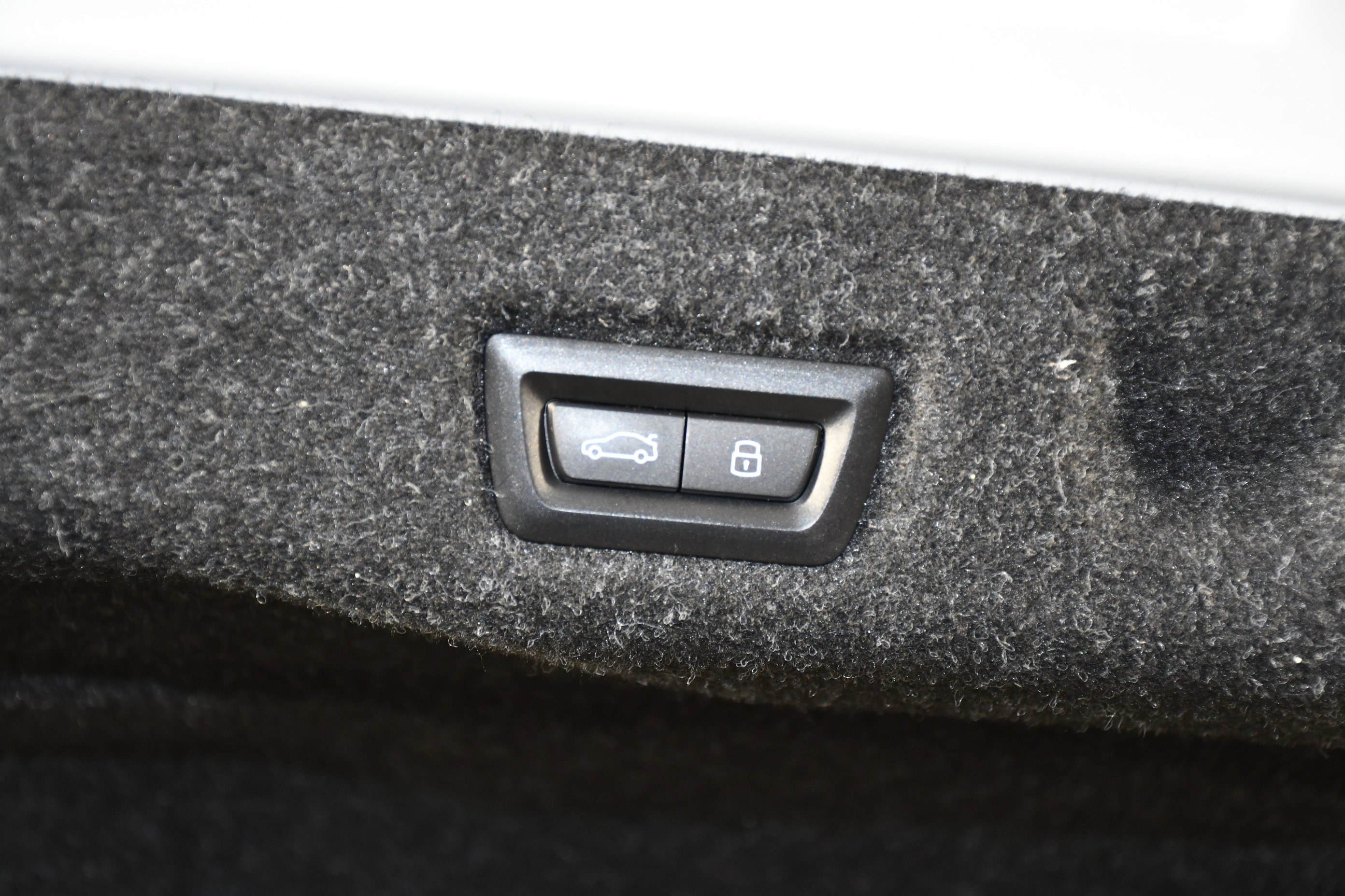 Used 2025 BMW 530i xDrive image 51