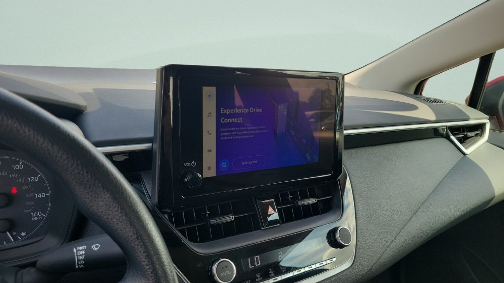 Used 2025 Toyota Corolla LE FWD image 18