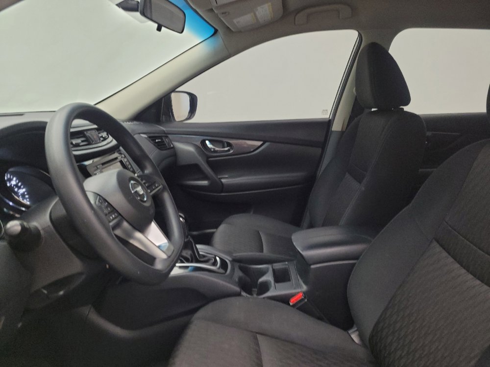 Used 2018 Nissan Rogue S image 17