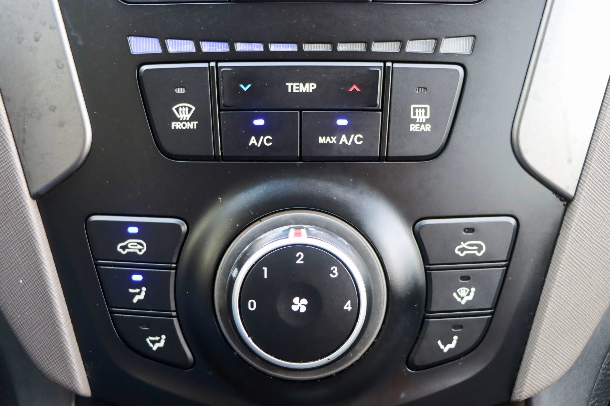 Used 2017 Hyundai Santa Fe Sport FWD image 35