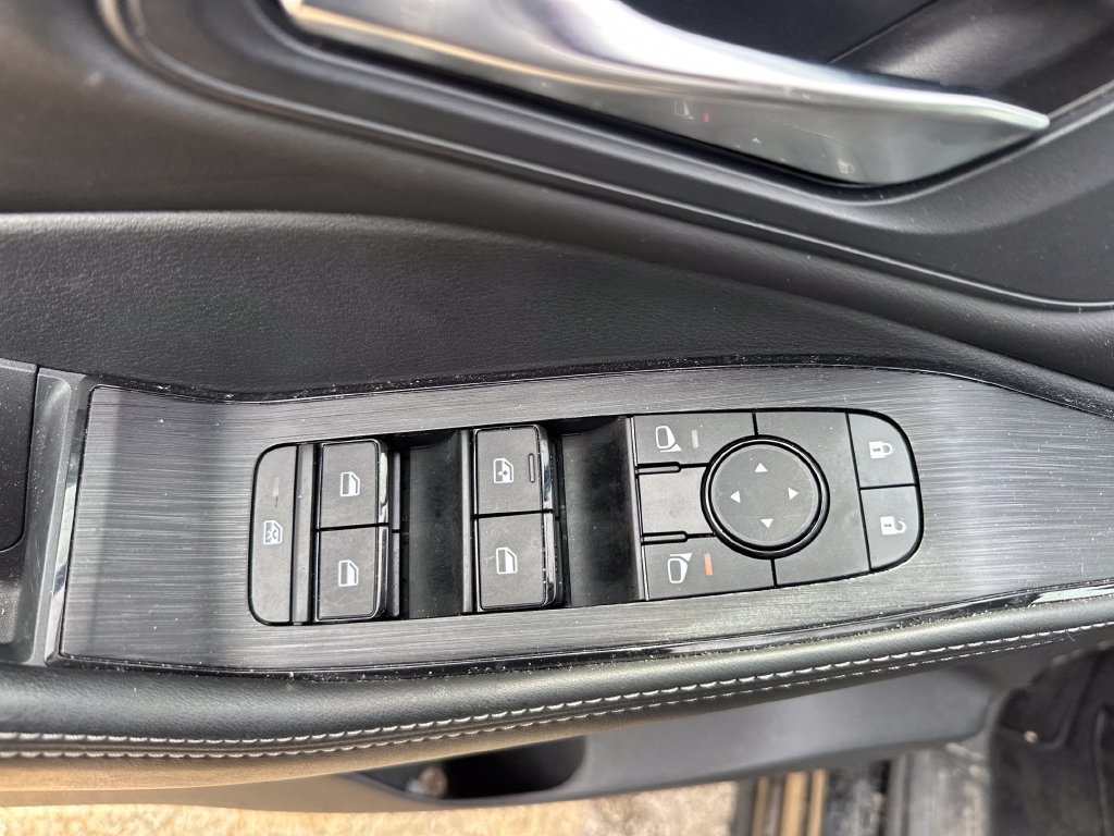 Certified 2023 Nissan Rogue SV w/ SV Premium B Package AWD/4WD image 41