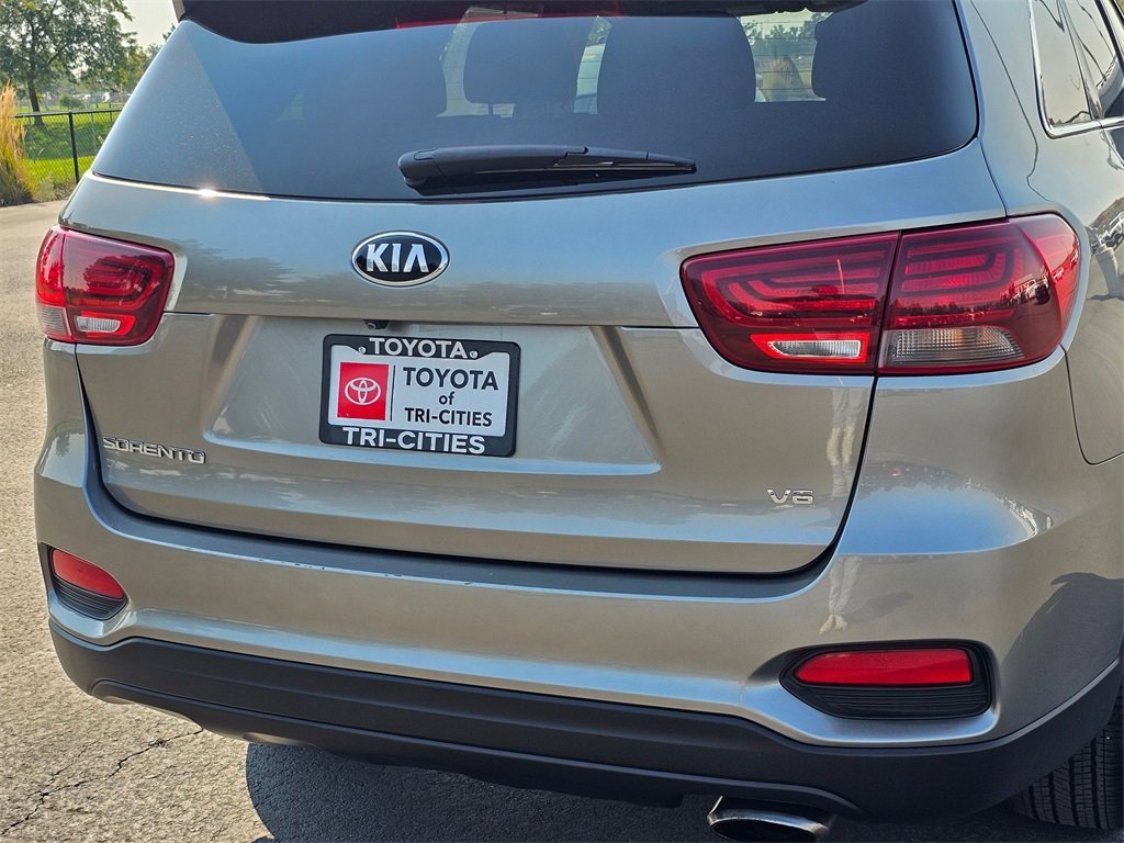 Used 2019 Kia Sorento LX image 13
