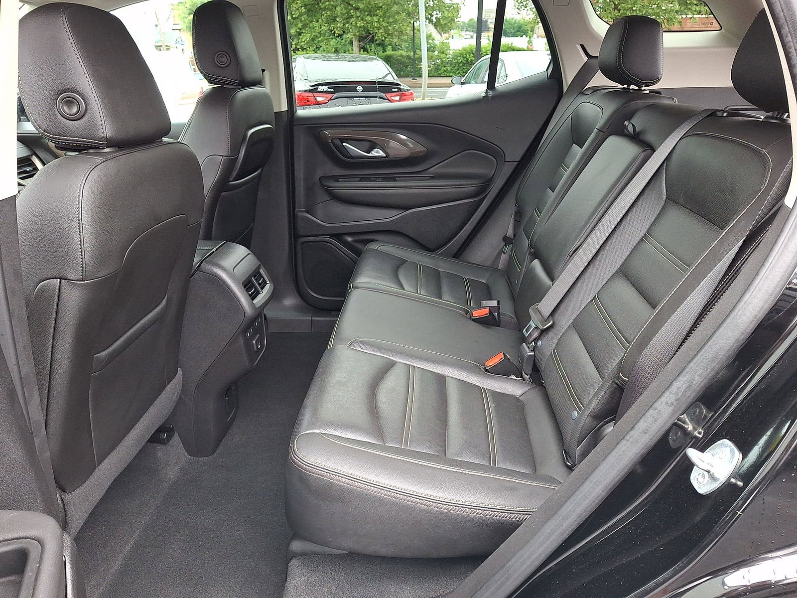 Used 2023 GMC Terrain Denali image 33