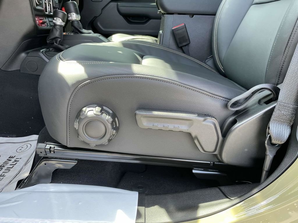 New 2025 Jeep Wrangler Unlimited Sport image 25