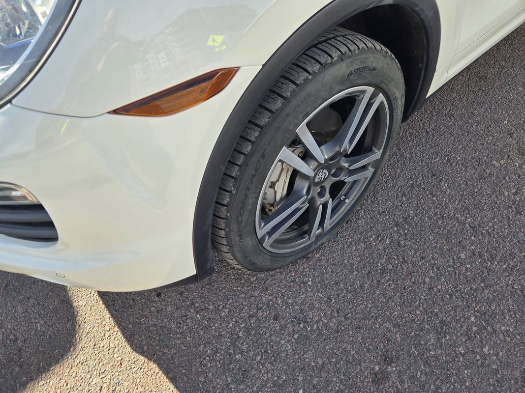 Used 2011 Porsche Cayenne S image 4